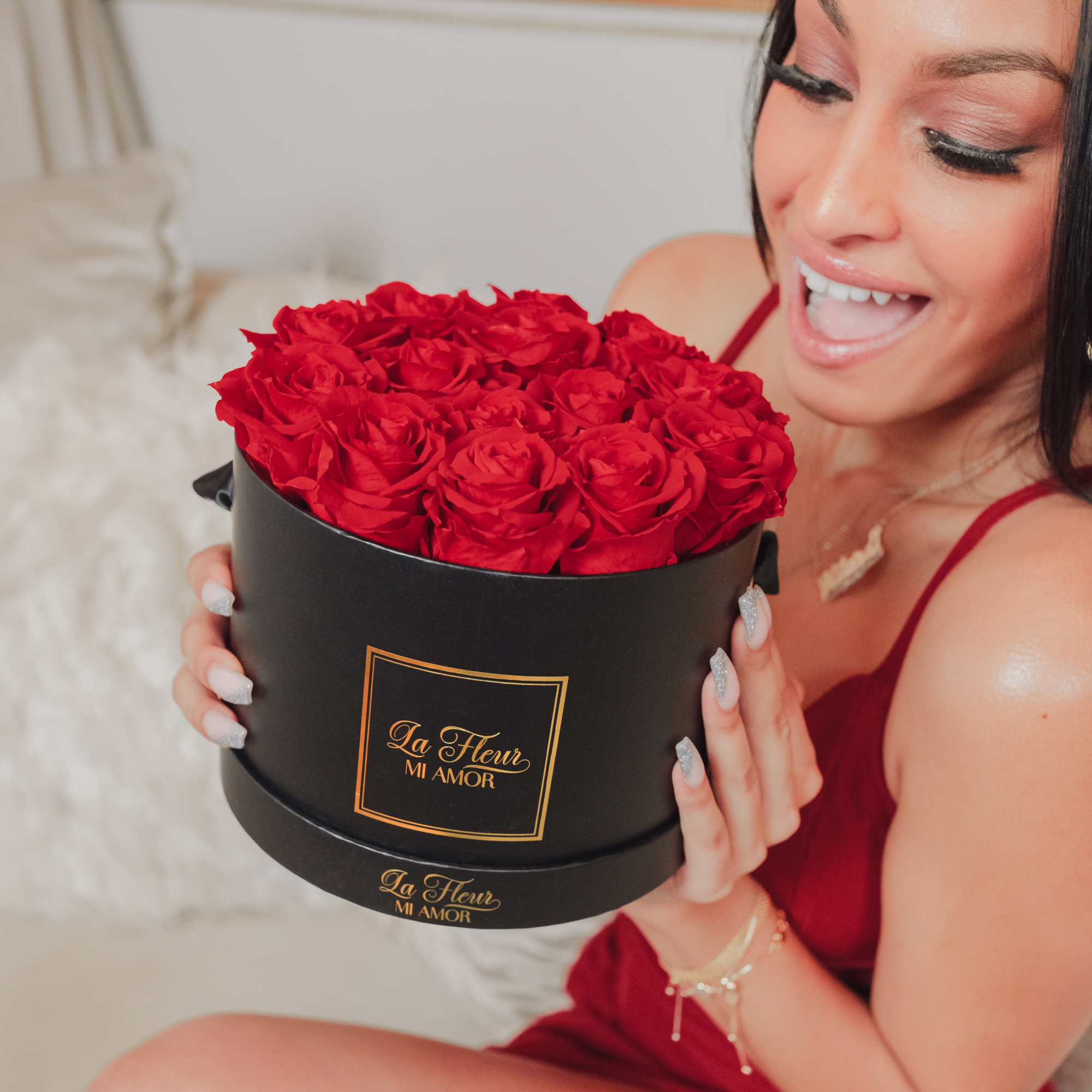 Belle Amour 14 Rose Box Bouquet - La Fleur Mi Amor