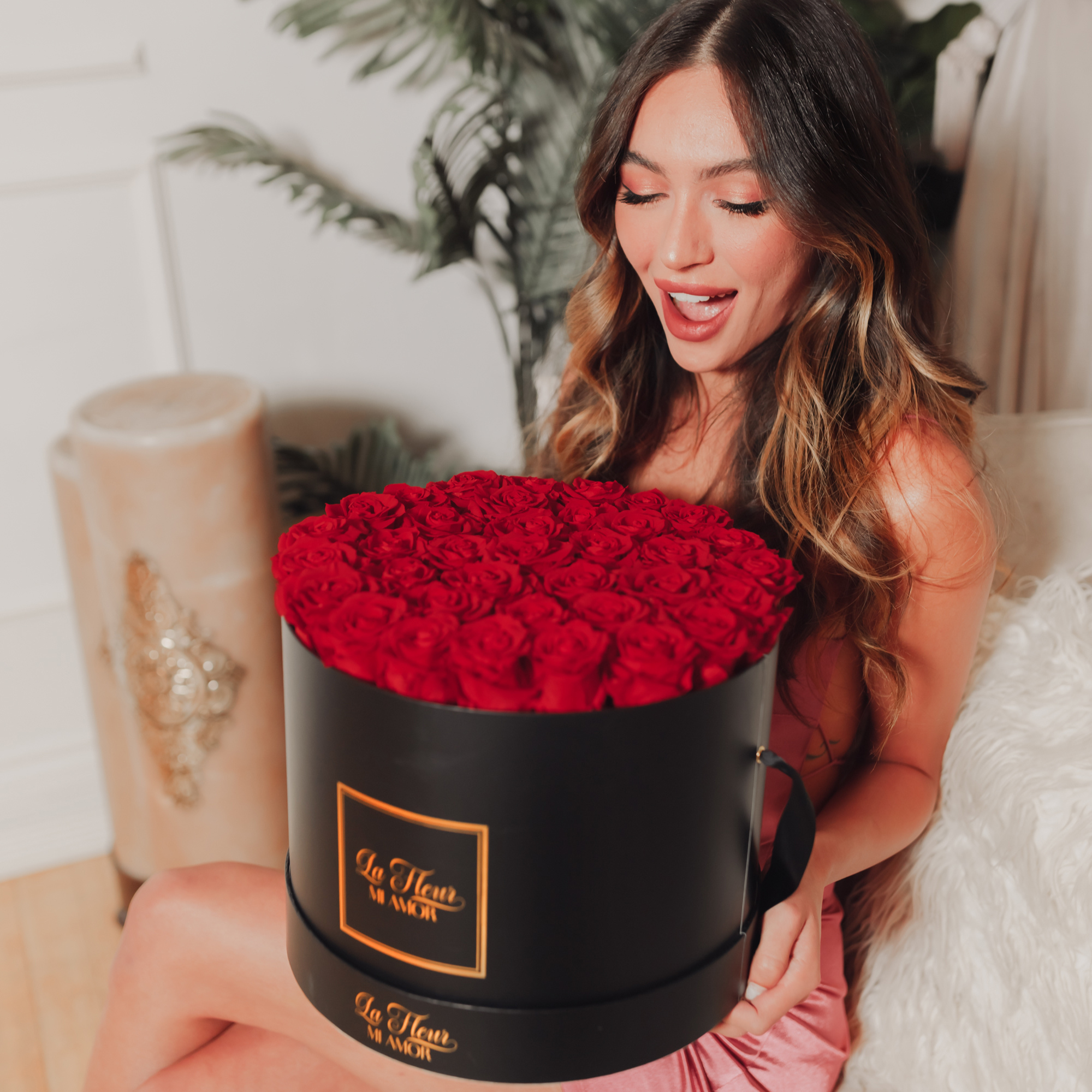Belle Amour 36 Rose Box Bouquet - La Fleur Mi Amor